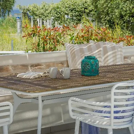Aelia Hotel
